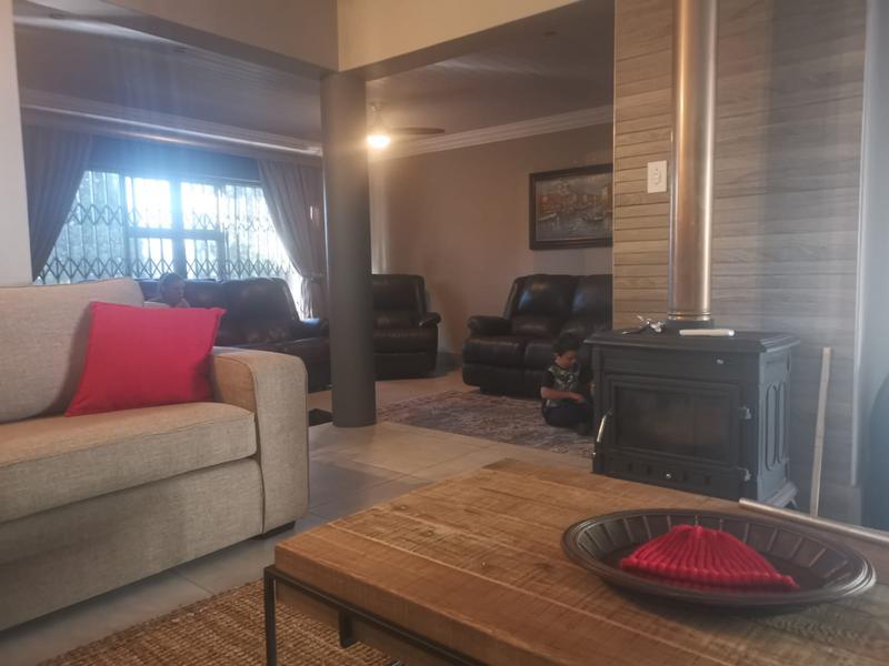 3 Bedroom Property for Sale in Vaalpark Free State